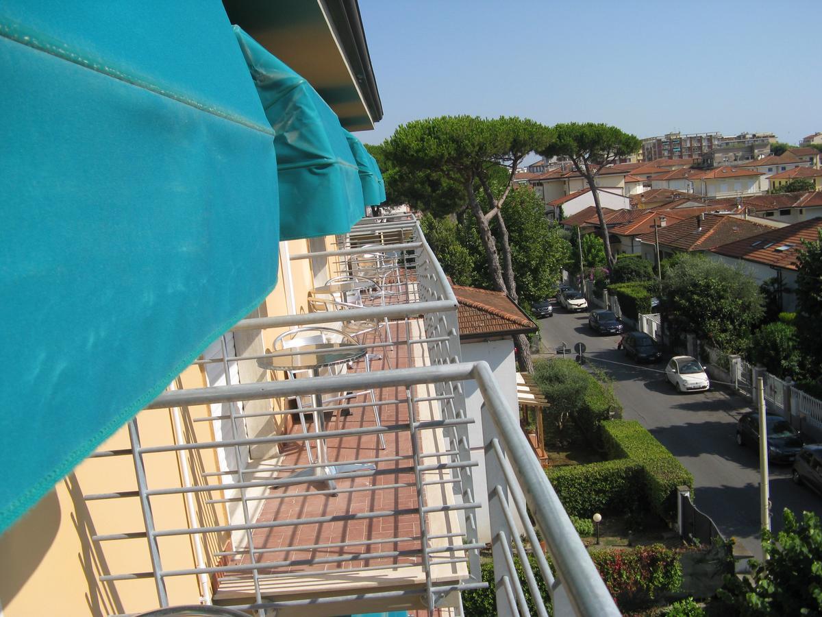 Hotel Luca Lido di Camaiore Exterior foto